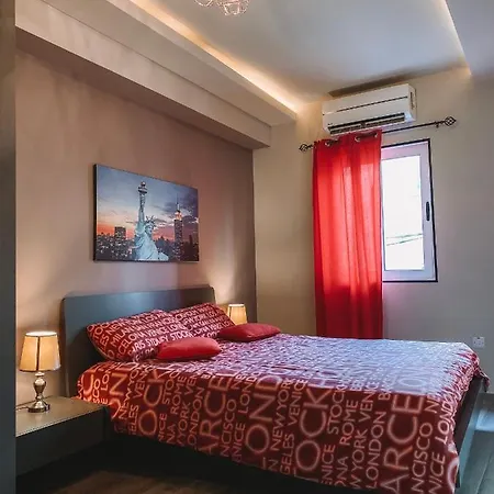 Calypso Flats Apartment *