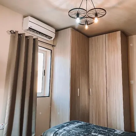 Calypso Flats Apartment